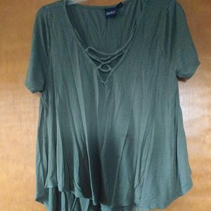 Cute t-shirt with criss cross detail!